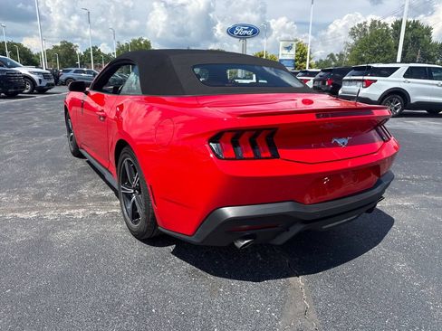 Used 2025 Ford Mustang Premium RWD image 11