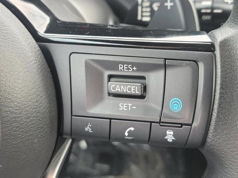 Certified 2021 Nissan Rogue SV image 20