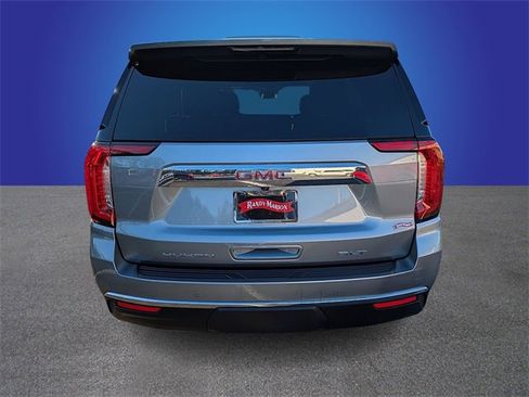 Used 2023 GMC Yukon SLT image 4