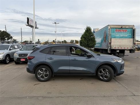 Used 2025 Ford Escape ST-Line image 4