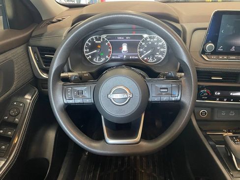 Certified 2023 Nissan Rogue SV FWD image 13