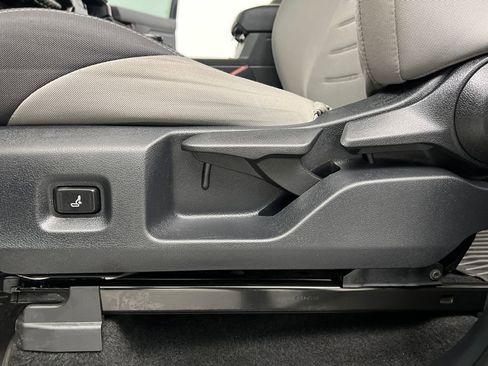 Used 2024 Toyota Tacoma TRD Sport RWD image 19