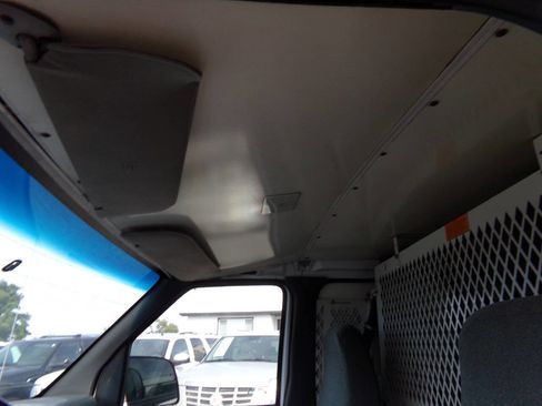 Used 1995 Ford E-250 and Econoline 250 Super image 16