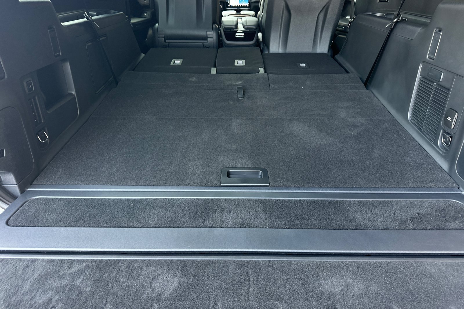 New 2027 Lincoln Navigator L Black Label AWD/4WD image 15