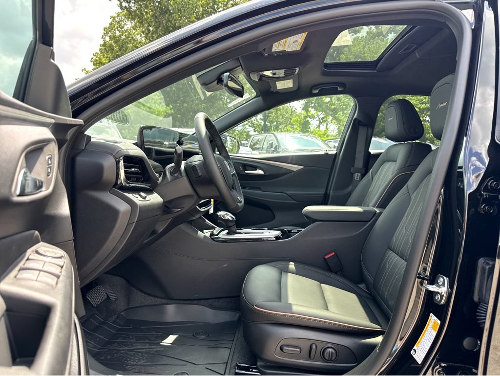New 2026 Buick Envista Sport Touring FWD image 8