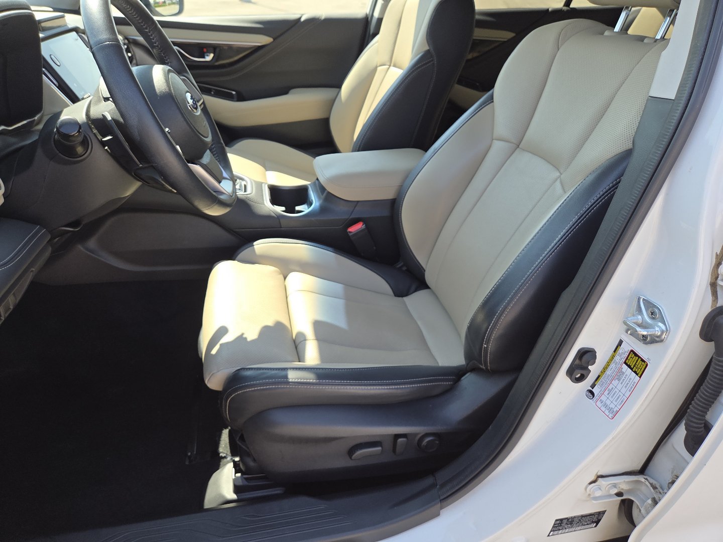 Used 2021 Subaru Outback Limited XT AWD/4WD image 25