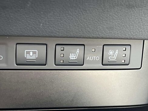 Used 2025 Lexus ES 350 Luxury image 39