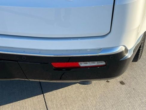 Certified 2025 Jeep Wagoneer 4WD image 7