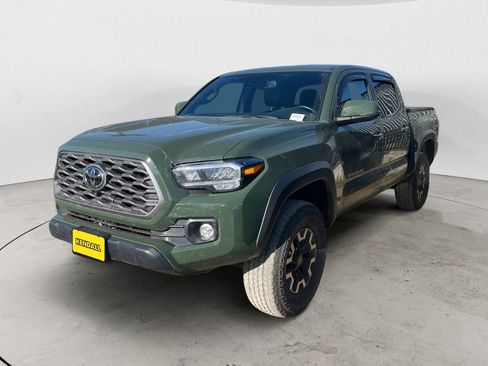Used 2022 Toyota Tacoma TRD Off-Road w/ TRD Premium Off Road Package AWD/4WD image 1