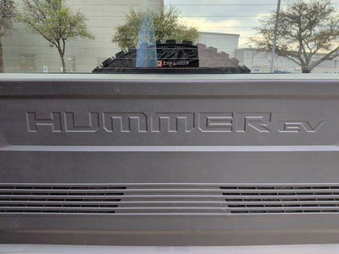 Used 2024 GMC Hummer EV 3X w/ Extreme Off-Road Package image 43