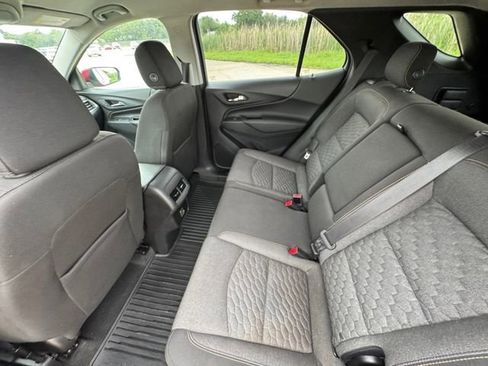 Used 2019 Chevrolet Equinox LT image 29
