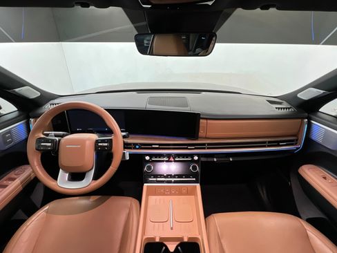 Used 2024 Hyundai Santa Fe Limited image 10