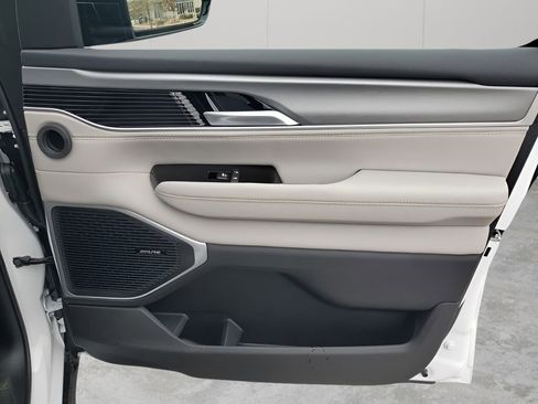 New 2026 Jeep Grand Wagoneer L 2WD image 13