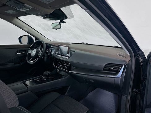 Used 2021 Nissan Rogue SV image 28