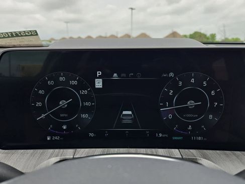 Used 2025 Kia Telluride SX image 33