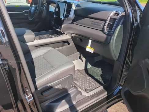 New 2026 RAM 1500 Big Horn AWD/4WD image 44