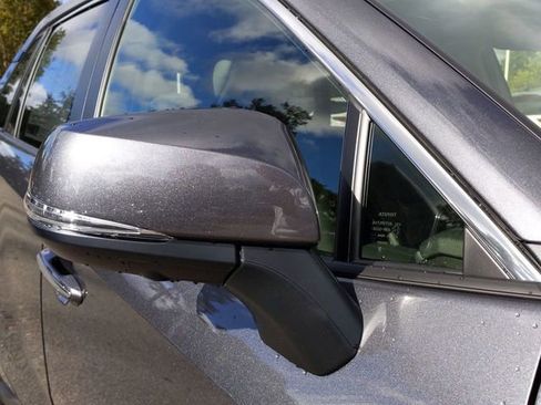 Used 2021 Toyota RAV4 Limited image 11