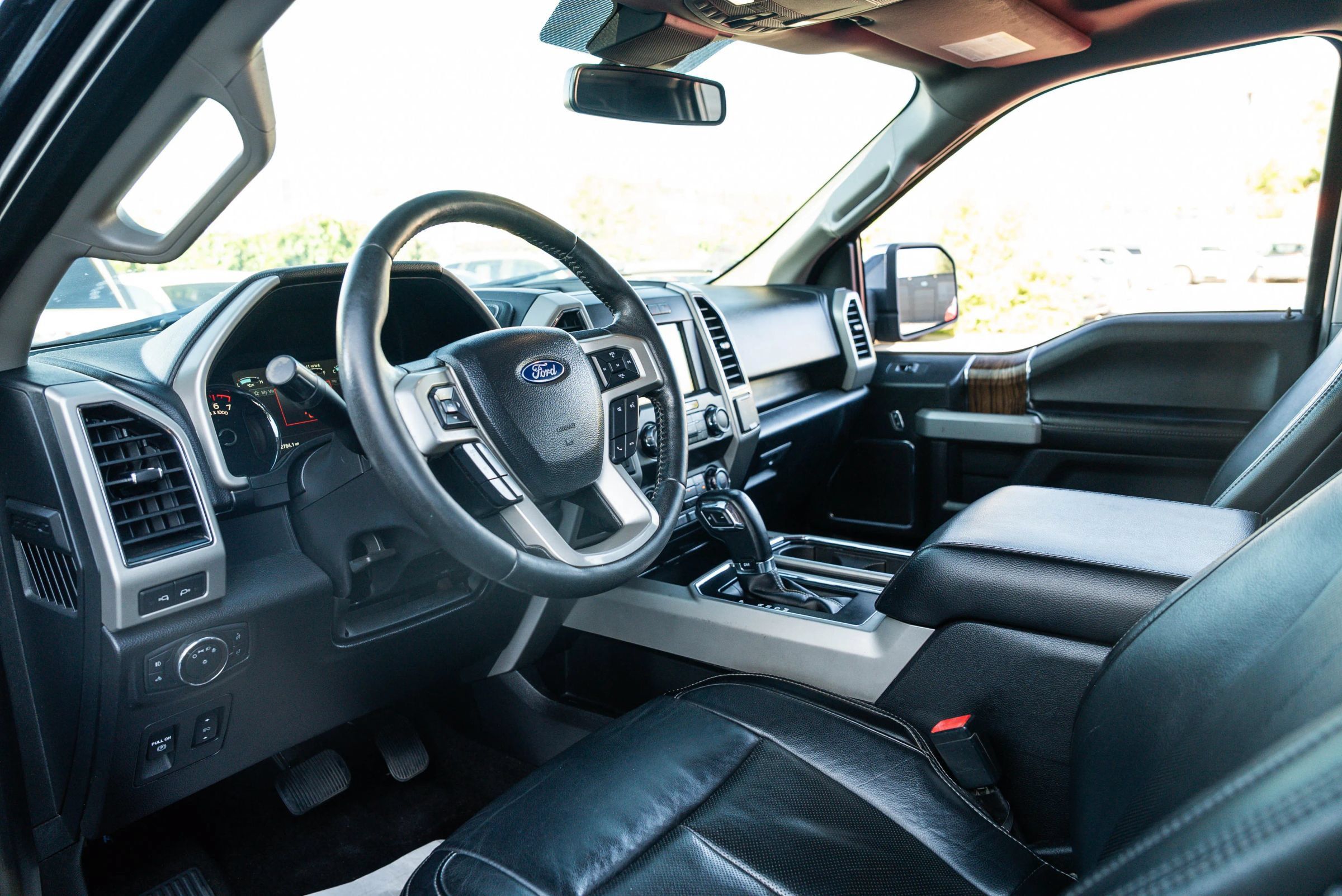 Used 2019 Ford F150 Lariat AWD/4WD image 12
