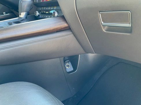 Used 2022 MAZDA CX-9 Signature image 23