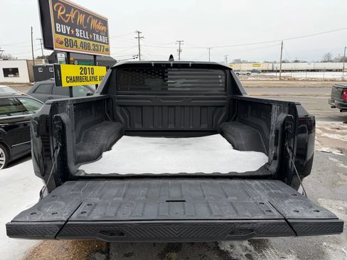 Used 2024 GMC Hummer EV 2X AWD/4WD image 39