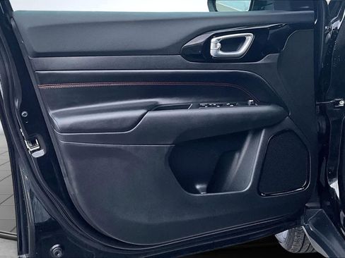 Used 2024 Jeep Compass Trailhawk image 28