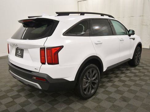 Certified 2023 Kia Sorento SX Prestige image 8