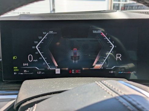 Used 2025 BMW X7 xDrive40i image 24