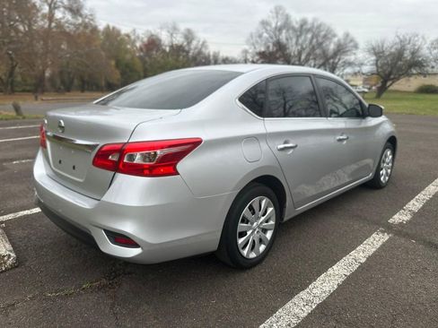 Used 2019 Nissan Sentra S image 4
