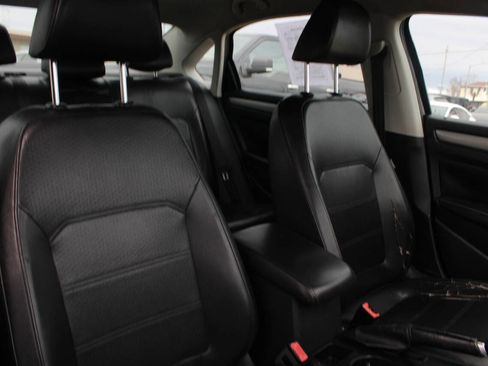 Used 2014 Volkswagen Passat 2.5 S image 14