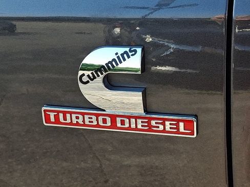 Used 2024 RAM 2500 Big Horn AWD/4WD image 31