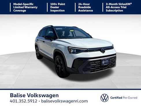 Certified 2025 Volkswagen Taos SE AWD/4WD image 1
