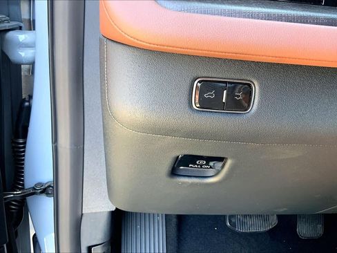 New 2026 Lincoln Navigator L Reserve AWD/4WD image 20