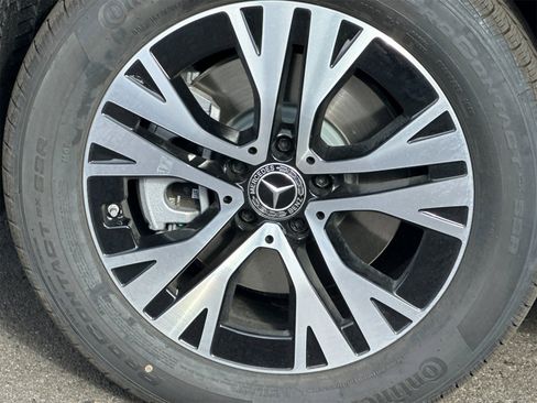 New 2026 Mercedes-Benz GLB 250 image 30