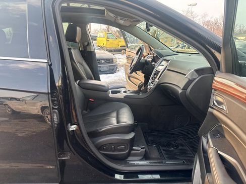 Used 2013 Cadillac SRX Luxury image 10