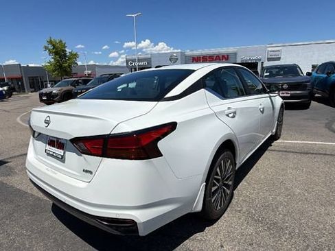 New 2026 Nissan Altima 2.5 SV AWD/4WD image 4