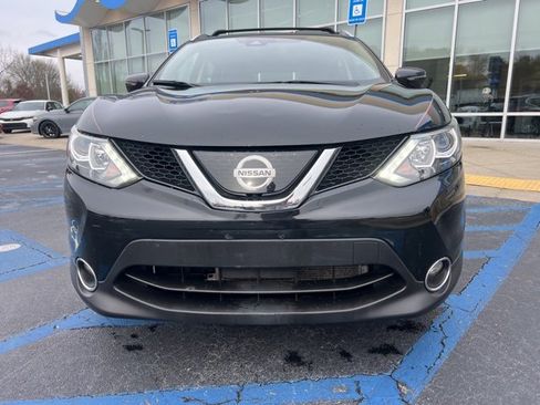 Used 2019 Nissan Rogue Sport SL image 3