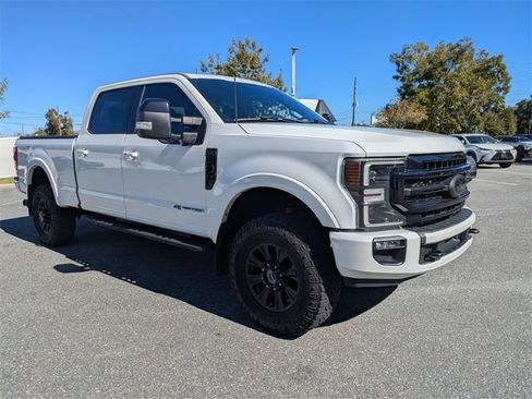 Used 2021 Ford F350 Lariat image 10
