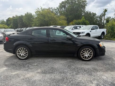 Used 2014 Dodge Avenger SE FWD image 5