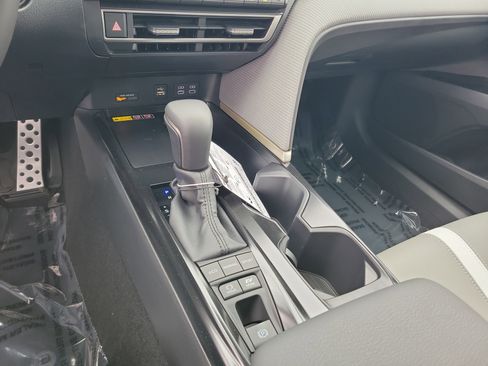 New 2026 Toyota Camry SE image 15