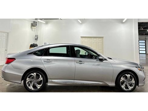Used 2020 Honda Accord EX-L image 9