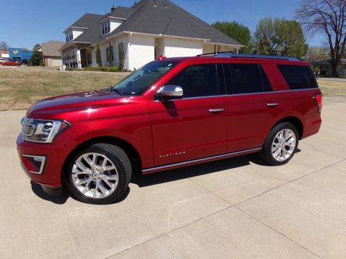 Used 2019 Ford Expedition Platinum image 12