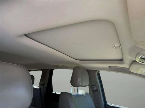 Used 2013 Jeep Grand Cherokee Laredo image 30