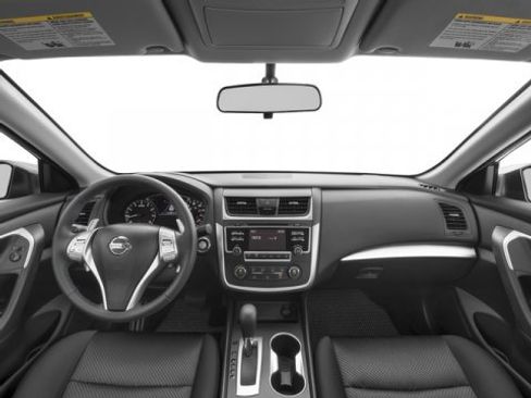 Used 2016 Nissan Altima 2.5 SR image 5