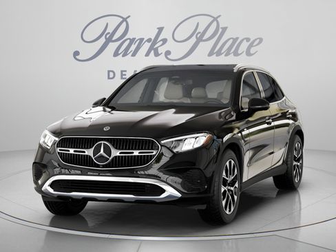Used 2025 Mercedes-Benz GLC 350e 4MATIC image 37
