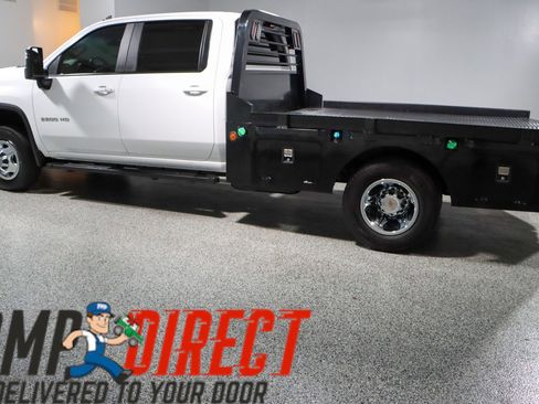 Used 2024 Chevrolet Silverado 3500 LT image 10