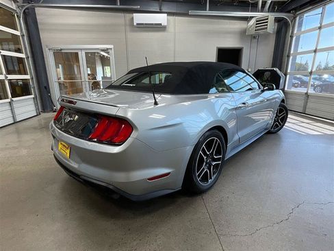 Used 2021 Ford Mustang Premium RWD image 5
