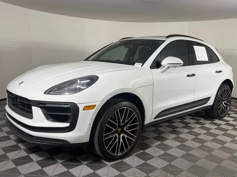 Used 2022 Porsche Macan S image 2