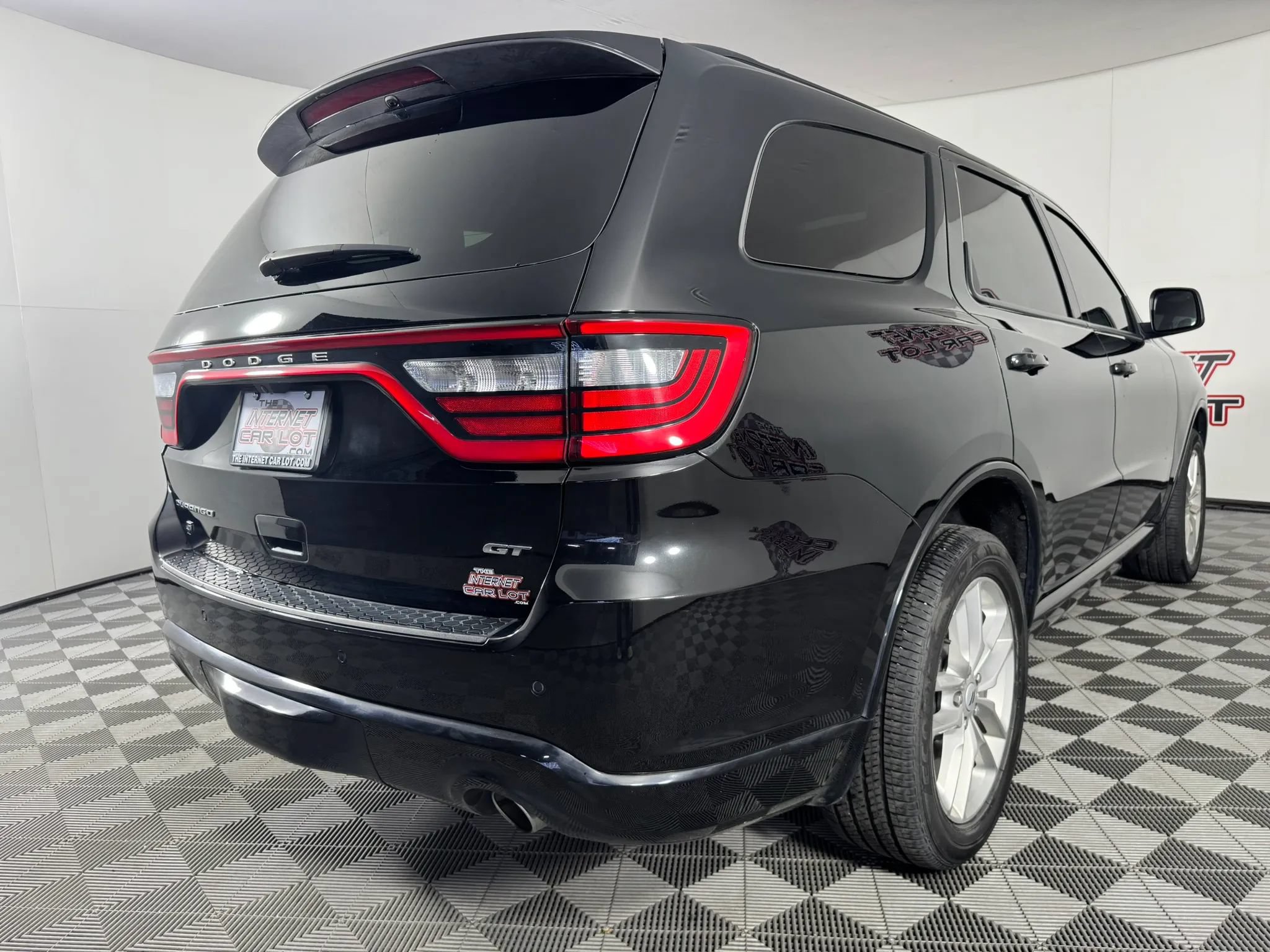 Used 2025 Dodge Durango GT AWD/4WD image 32