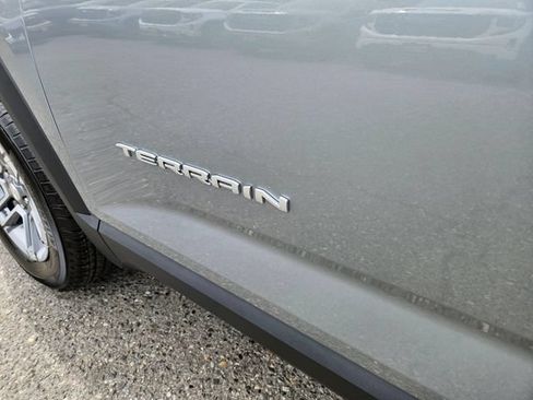 New 2026 GMC Terrain Elevation w/ Technology Package II AWD/4WD image 10