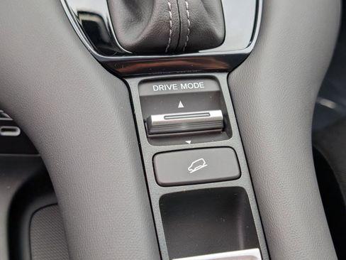 New 2026 Honda HR-V LX image 22